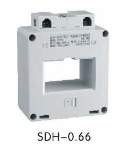 SDH-0.66-Φ60，200/5-1500/5，1-0.2S级.负载5-20.外形尺寸99×47×108，电流互感器